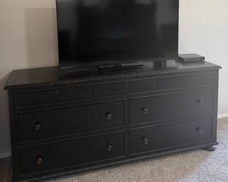 King Restoration Hardware French Empire : Bed Frame, Dresser and 2 Nightstands, Table Lamps pr, Samsung 49"
