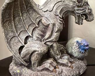 Gargoyle w Hatchling
