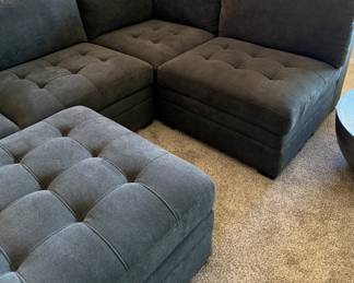 Thomasville Sectional Sofa (can be reconfigured) w Storage Ottoman