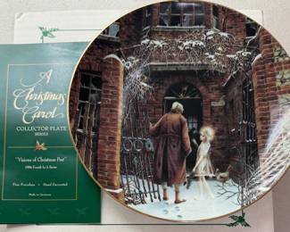 A Christmas Carol Collectible Plate Dept 56