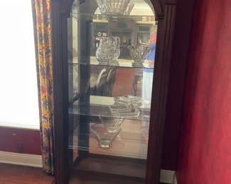 Lighted, side entry display cabinet