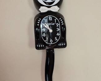 Kit-Cat Clock