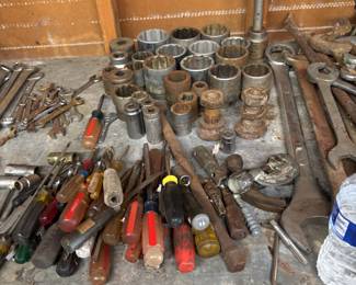 SOCKETS, SCREWDRIVERS, ODD TOOLS
