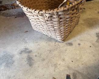 LARGE VINTAGE COTTON BASKET