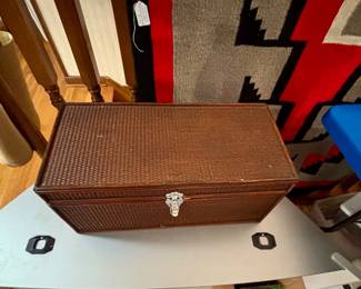 MEDIUM SIZE BOX WITH STAINLESS STEEL GARDEN TOOLS
