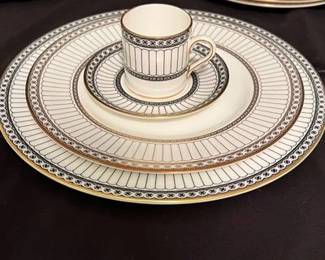 Wedgwood Colonnade Bone China Dinnerware Set