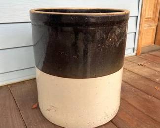 Primitive Two Tone Crock