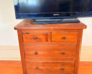 Small Pine Drawer Chest