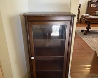 Vintage Mahogany SingleDoor Curio Cabinet