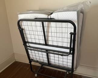Folding Rollaway Guest Bed with Memory Foam Mattress