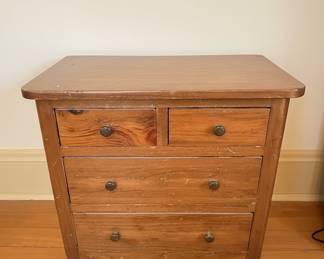 Ethan Allen Early American Style Solid Pine Wood Bedside Chest of Drawers
