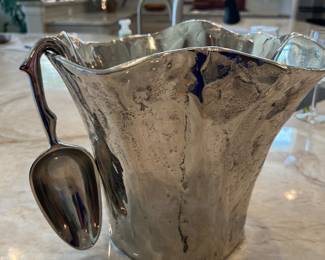 Cado artisan aluminum ice, bucket, and scoop