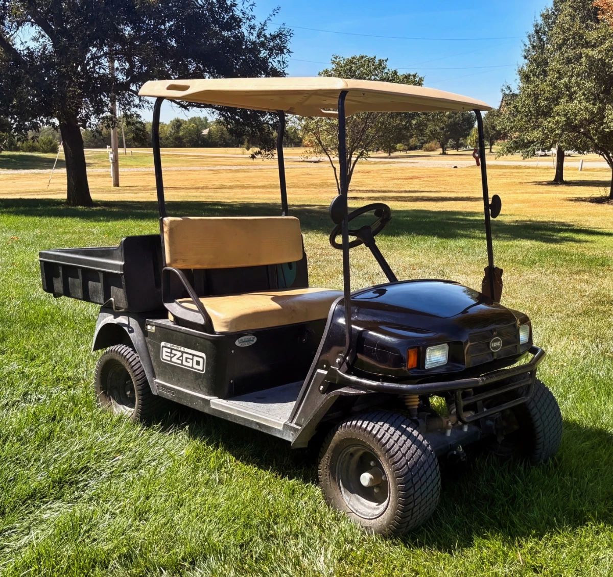 EZGO Cart by Textron/Gas Powered