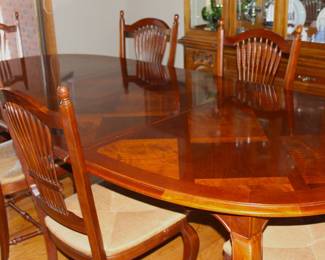 Thomasville Cherry Formal Dining Set with Leaves and table cover