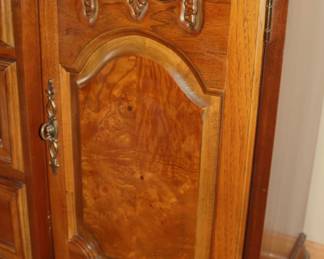 Thomasville 2-piece Lighted China Cabinet
