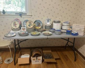Collectible plates- Wizard of Oz, Women of the Century plates, Hummel plates