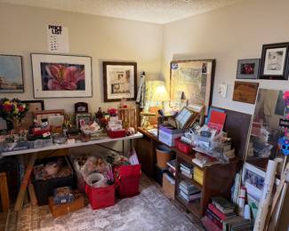 Home Décor, Art & Books