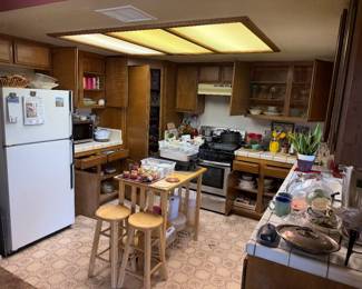 Kitchen & Housewares