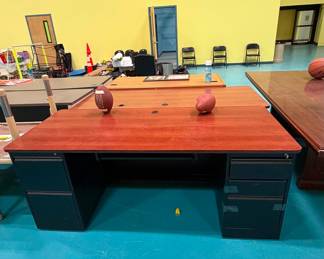 HON 38000 Series Double Pedestal Desk
