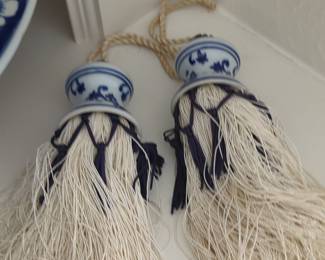 Blue and White Porcelain Fuchin (Scroll Weights)