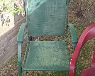 Vintage Howell Company Spring Metal Lawn Chair