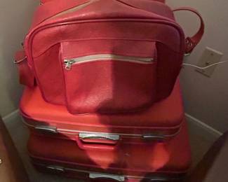 Vintage American Tourister Red Hardshell Luggage Set