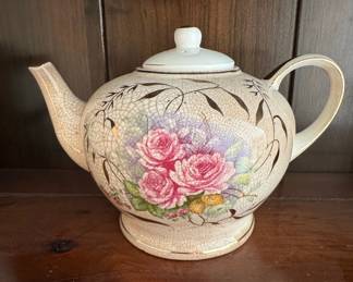 Music "Rose" Pattern Teapot