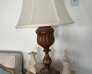 Regency Hill Traditional Urn Table Lamp