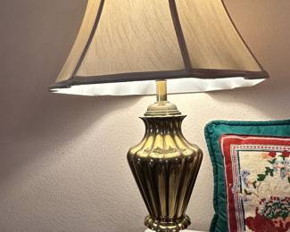 Vintage Stiffel Fluted Brass Urn Table Lamp