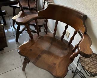 Vintage Ethan Allen Windsor Captain's Chair