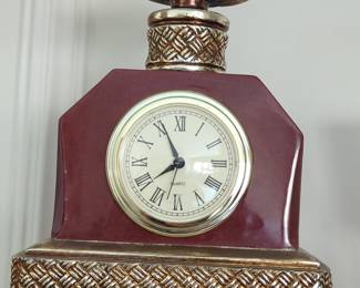 Decorative Quartz Mantle Clock