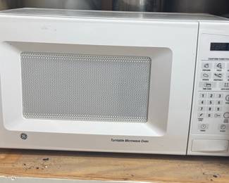 GE Countertop Microwave Oven