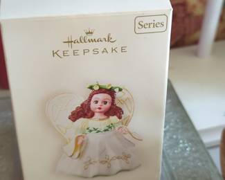 Hallmark Keepsake 2008 "Follow Your Dreams Angel" Ornament