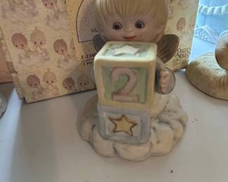 Precious Moments 'God Loveth a Cheerful Giver' Figurine