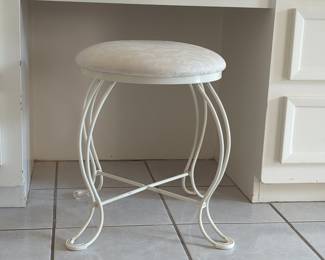 Vintage White Wire Vanity Stool