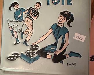Vintage "Ponytail" Tune Tote 45 RPM Record Carrying Case
