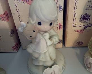 Precious Moments Growing in Grace Age 4 Figurine (136239)