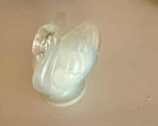 Sabino Opalescent Glass Swan Figurine