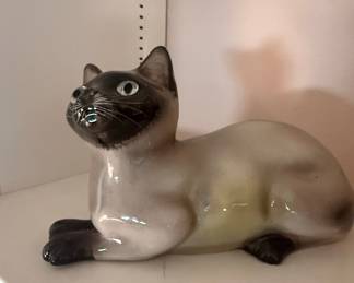 Vintage Italian Ceramic Siamese Cat Figurine