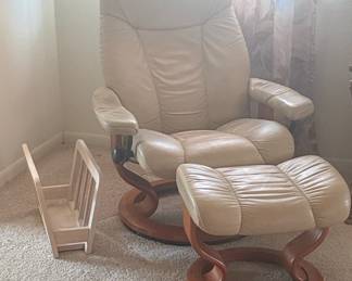 Ekornes Stressless Consul Recliner and Ottoman