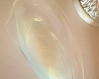 Sabino France Opalescent Art Glass Shell Dish