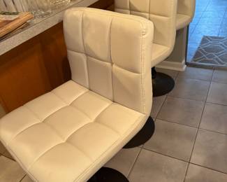 Bar stools, 3 pictured but 4 available