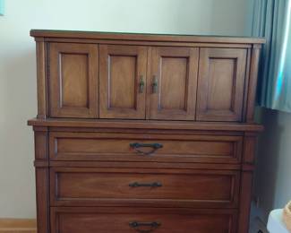 Tall chest with cabinet doors
