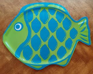 Ceramic fish shaped serving platter