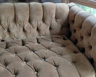 Tufted velvet Chesterfield style sofa