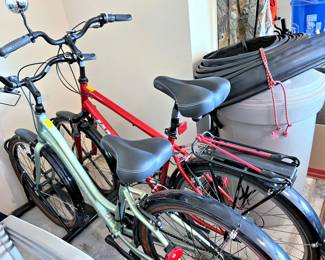 Jamis Hudson T6 6061 green bicycle and Jamis Explorer 1040 bicycle
