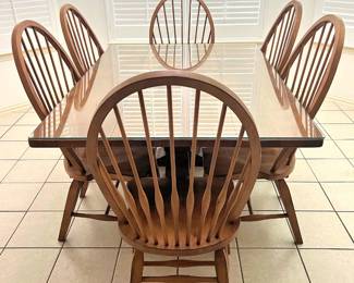 Dining table and chairs set