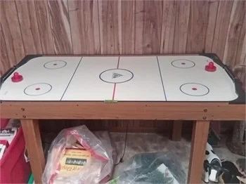 Air Hockey table