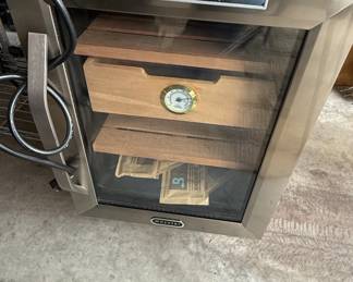 Whynter Elite Touch Control . cu.ft. Stainless Steel Cigar Cooler Humidor