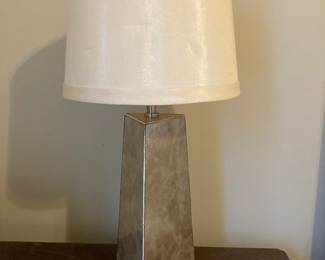 RenWil contemporary lamp
